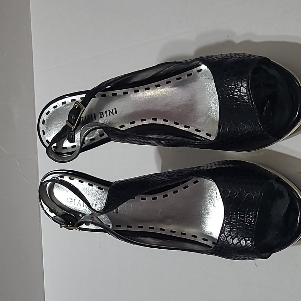 Gianni Bini Slingback Platform heel